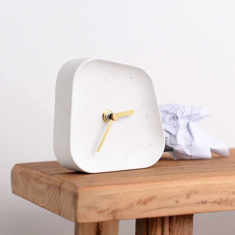 Nordic Home Decoration Accessories Geometry Shaped Cement Table Clock Desktop Decoration Mute Concrete Small Desk Clock